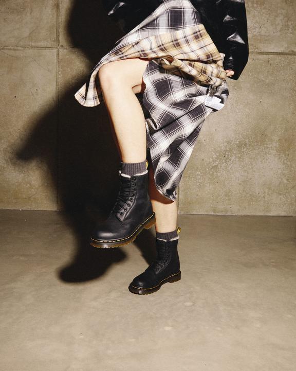 Dr. Martens 1460 Faux Fur Lined Lace Up Boots Pretas | SN-DM84430