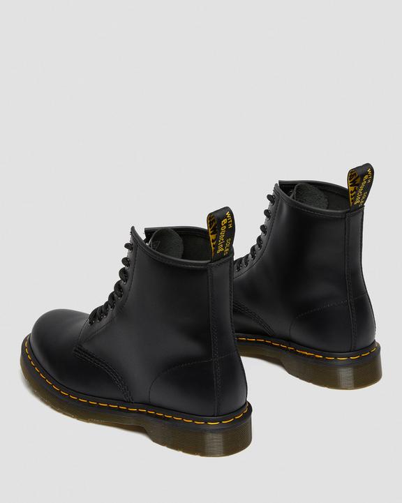 Dr. Martens 1460 Smooth Leather Lace Up Boots Pretas | SN-DM84307