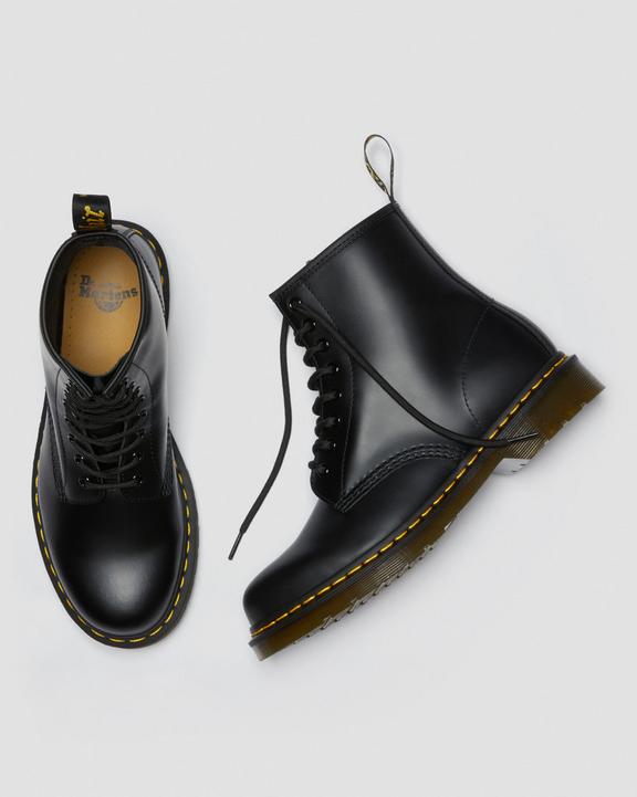 Dr. Martens 1460 Smooth Leather Lace Up Boots Pretas | SN-DM84916