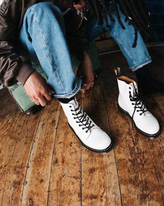Dr. Martens 1460 Vintage Made in England Lace Up Boots Branco | SN-DM84145