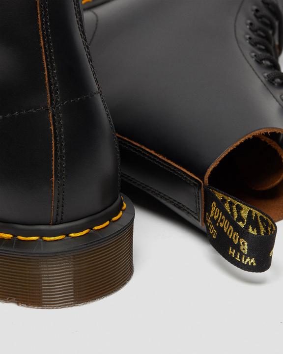 Dr. Martens 1460 Vintage Made in England Lace Up Boots Pretas | SN-DM84855