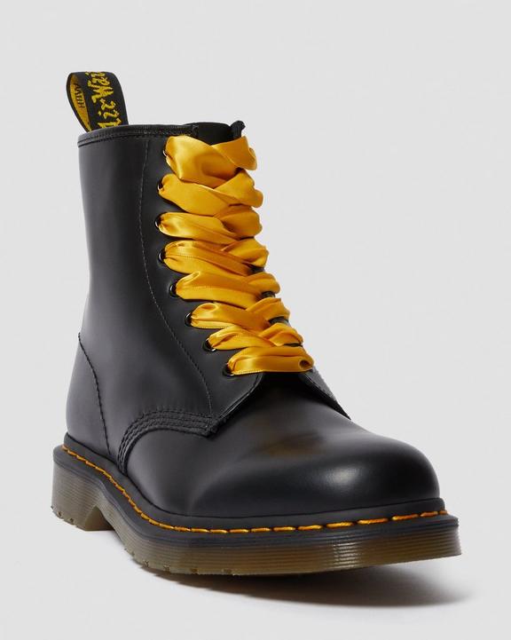 Dr. Martens 55 inch Ribbon Shoe Laces (8-10 Eye) Amarelas | SN-DM85192